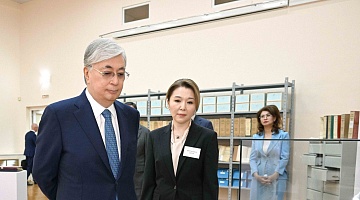 Президент ознакомился с работой Центра изучения материалов политических репрессий ХХ века